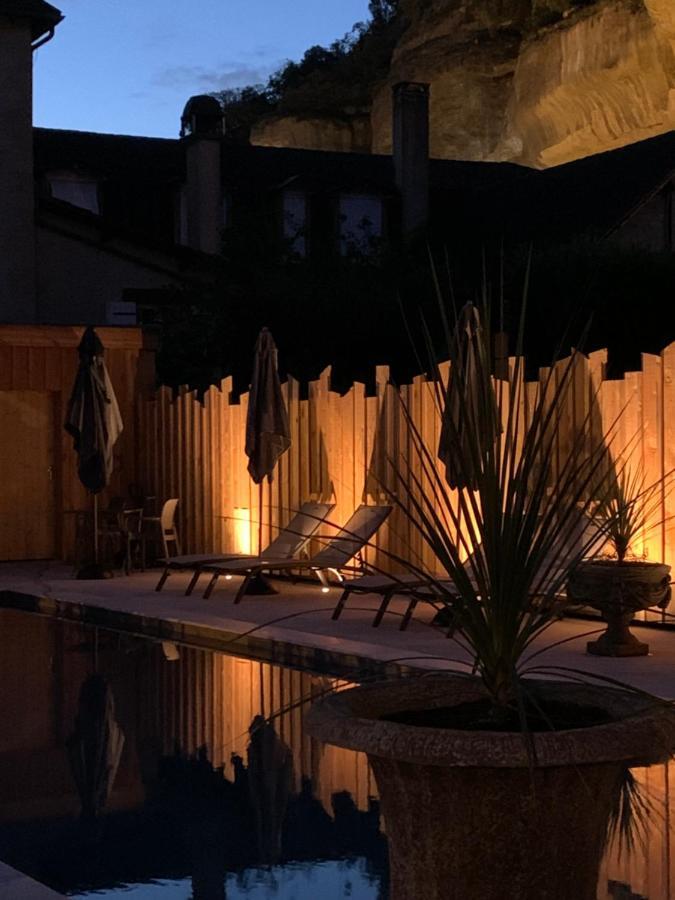 Les Appartements D Artiste De La Villa Du 15 - Restaurant La Maison - Piscine Chauffee Les Eyzies Exteriér fotografie